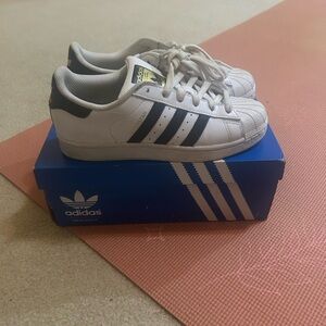 Adidas Originals Superstar J “White/Black”